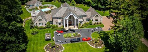 Aerial Photography Using Drones 的图像结果