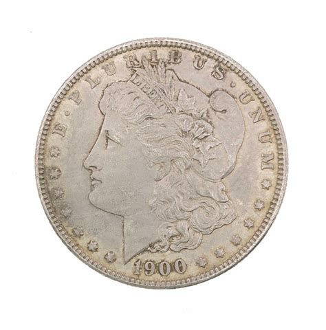 Lot - 1900 MORGAN SILVER DOLLAR