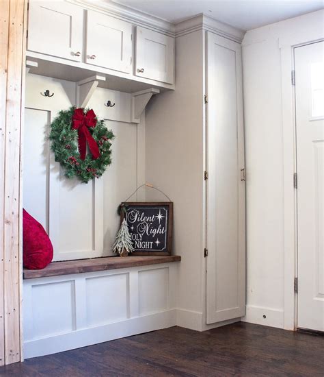 Mudroom Lockers With Bench 27 Mudroom Bench With Storage Solutions To