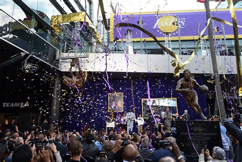 Shaquille O'Neal Statue Unveiling | Los Angeles Lakers