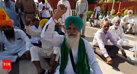 Ghanwat: PM Modi chose politics over farmers: Anil Ghanwat on decision ...
