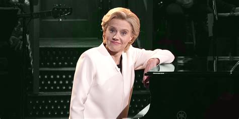 How Kate McKinnon Pulled Off the SNL 'Hallulujah' Cold Open