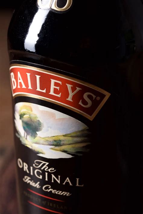Baileys Irish Cream Drink Recipes - Dishes Delish