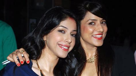 Simple Kaul Wiki, Hd Images, Boyfriend, Affairs,Today Updates, Gallery ...