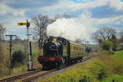 Western Local Train 的图像结果
