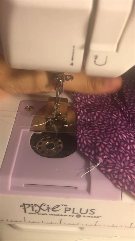Singer Pixie Plus Sewing Machine 的图像结果
