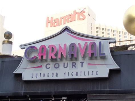 Our Favorite Bar in Vegas! - Reviews, Photos - Carnaval Court at Harrah ...