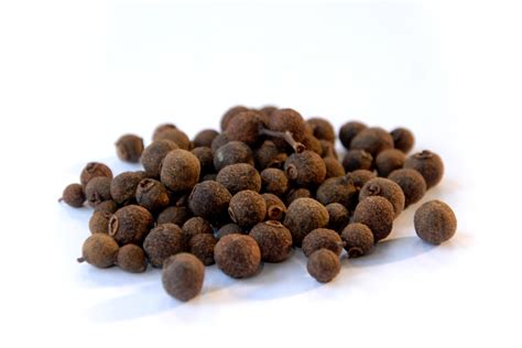 what is in allspice
