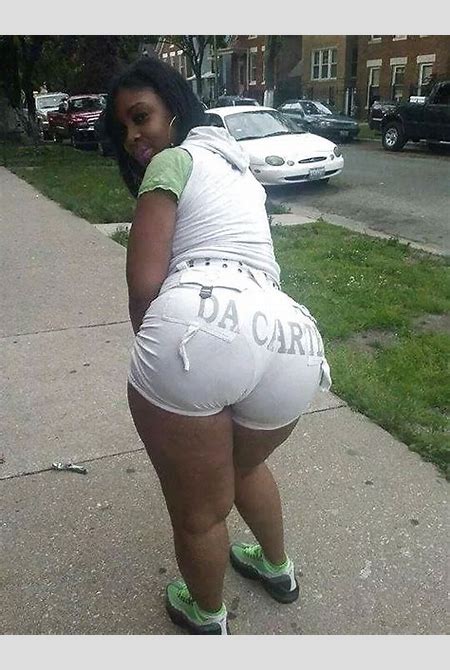 Pin by Agent 44 on phat | Shorts, White shorts, Beautiful ...
