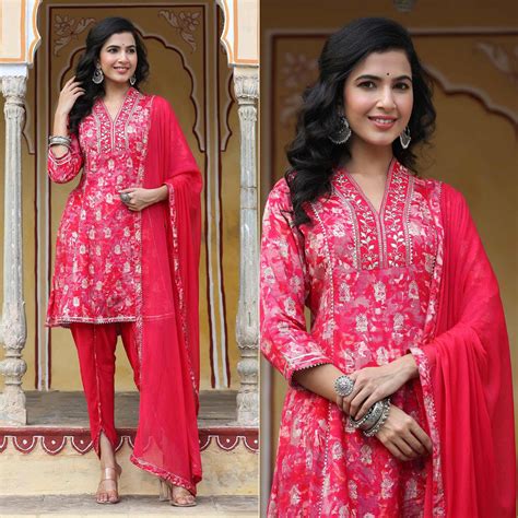 Pink & White Floral Printed Muslin Salwar Suit