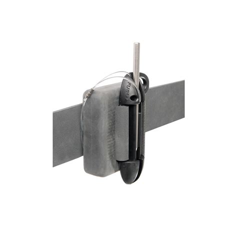 Putting Fish On Stringer 的图像结果