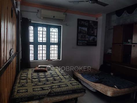 PG for BOTH in New Thippasandra for Rs 8000 available Immediately ...