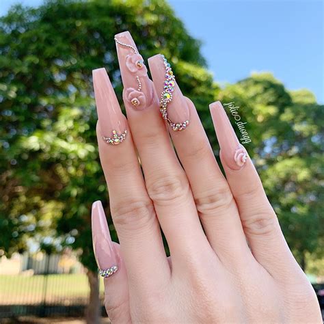 chic nails zionsville prices