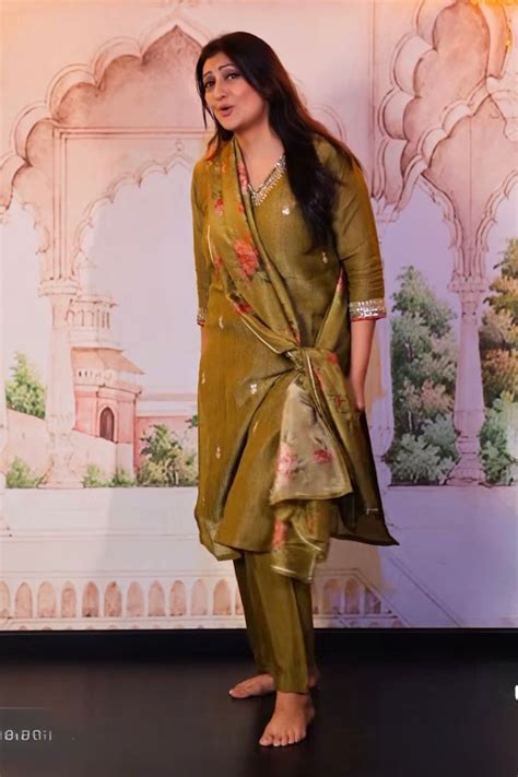 Olive Green Pure Crushed Tissue Suit Set
