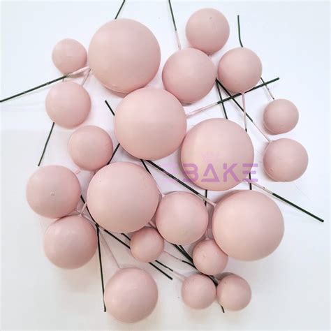 Faux Balls – EBAKE