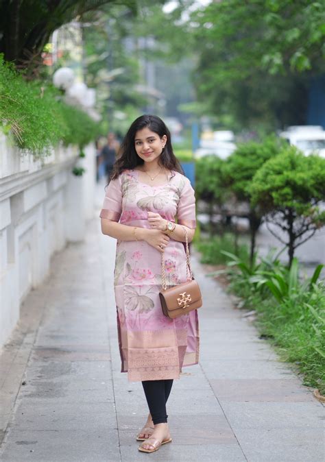 AL 443 Tissue Kurti with border (with lining ) – Anvi The Label