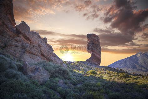 泰德公园著名的神岩手指特纳里夫岛加那利,西牙高清图片下载-正版图片300139794-摄图网