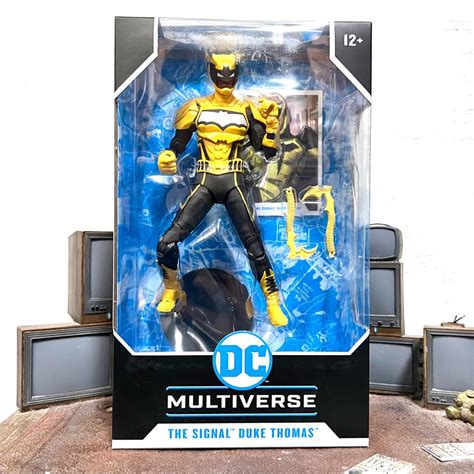 [In hand] Mcfarlane Toys DC Multiverse Batman the Signal Duke Thomas ...