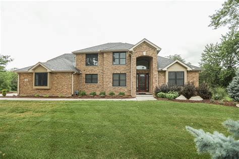 7820 South County Line Road, Burr Ridge, IL 60527 | Compass