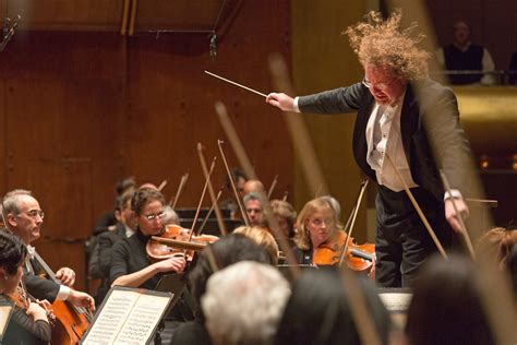 Musical Conductor 的图像结果