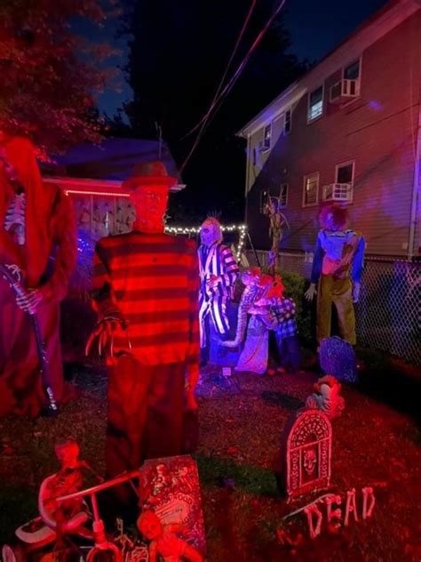 Halloween 2022: Here are 20 frighteningly spectacular decorated houses ...