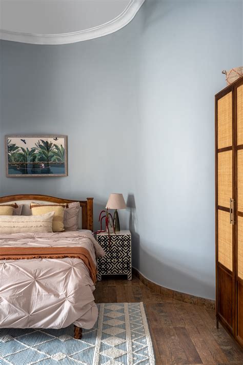 Friends turn a former science museum into a gorgeous holiday home in ...