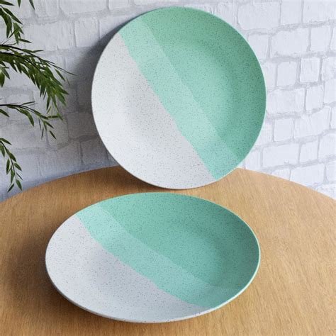 Tritone Green Matte Ceramic Set of 2 Dinner Plates – The Earth Store
