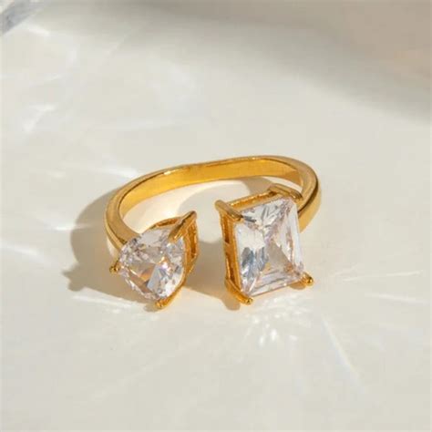 Toi et Moi Ring – 18K Gold-Plated Stainless Steel | Qarinah