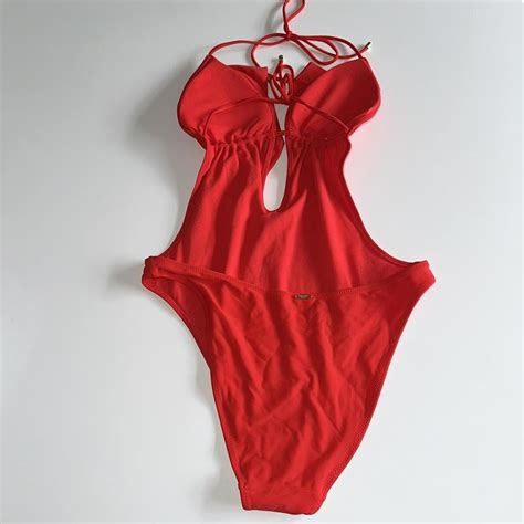 Abercrombie & Fitch Women’s Red Ruffle Padded... - Depop