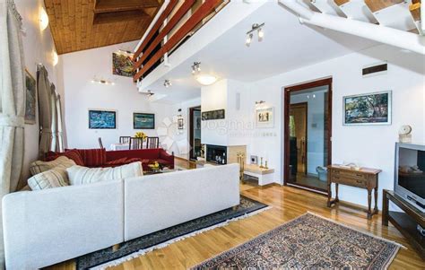 Casa Duga Resa, 260m2, casa, superficie 260m2