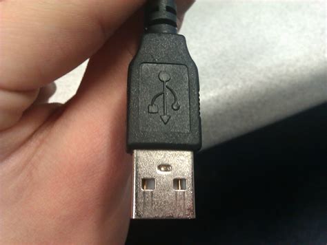 Connecting Mouse to Computer 的图像结果