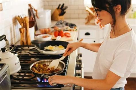 7 Reasons Why You Should Move Out Of Your Hometown At Least Once In ...