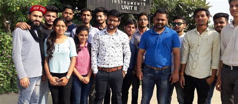 Students of 4th year Electrical Engineering visited Tempsens ...