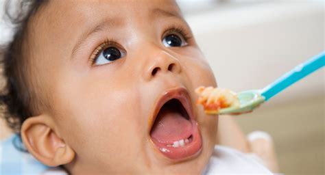 Food allergies in babies & kids: Signs, symptoms, and treatments ...