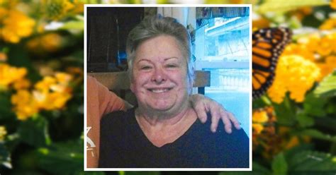 Obituary | Linda L. Stitt of Suring, Wisconsin | Gruetzmacher Funeral Home