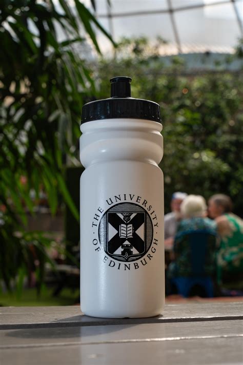 Grip 500ml Water Bottle – White