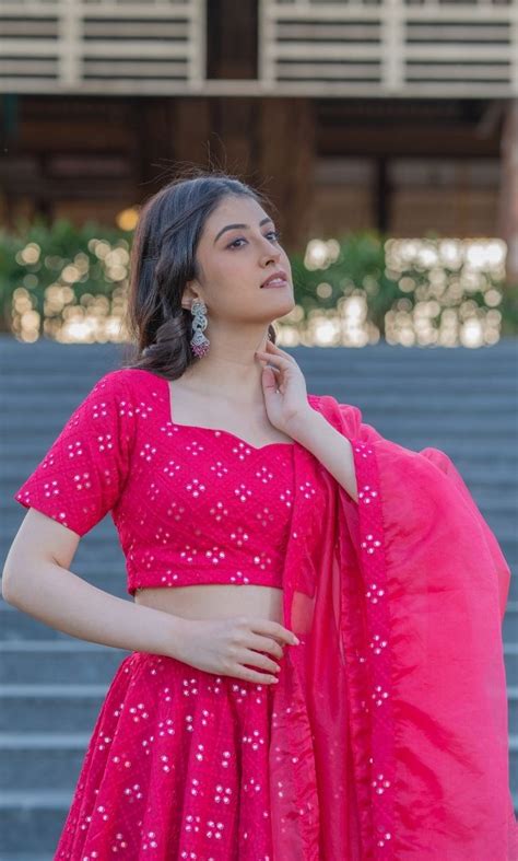 MAGNIFICENT MAGENTA MIRROR-WORK LEHENGA SET – House Of Jamoti