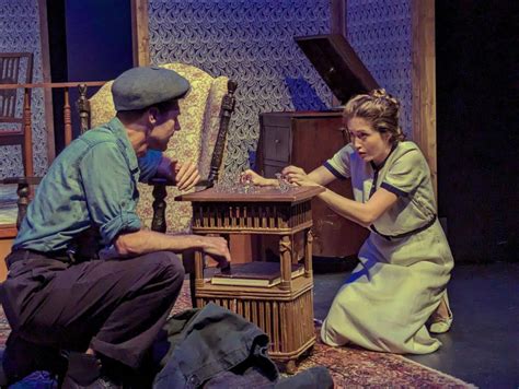 REVIEW: Bridge Street Theatre's 'The Glass Menagerie' is a 'clear ...