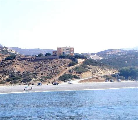 TRIOPETRA YAKINTHIS TAVERNA & ROOMS - Lodging Reviews, Photos, Rate ...