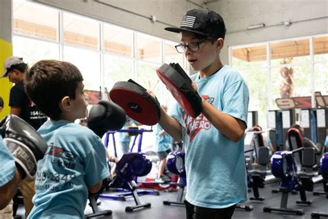 Boxing Form Kids 的图像结果