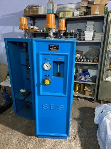 Gas Chlorinator - Cabinet Type Chlorinator With Auto Flow Control Valve ...