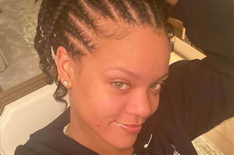 Rihanna posts makeup-free selfie — is Fenty Skin coming?
