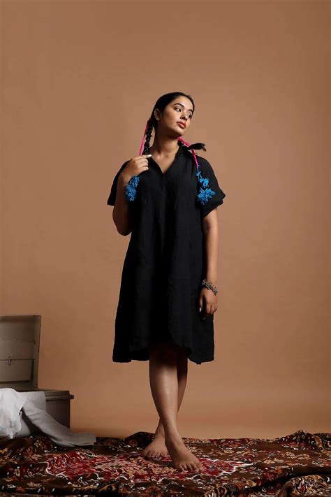 Women – Suee - Sewing Tradition