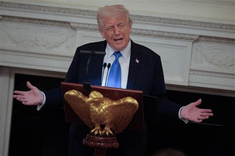 Trump : "excellent" call with Putin on Ukraine war
