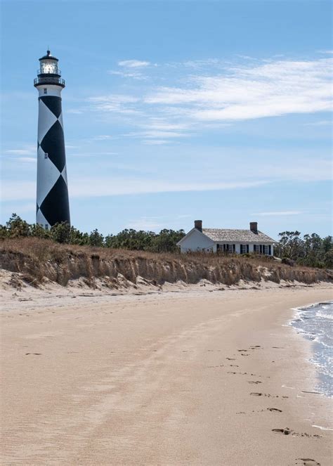 These Outer Banks Lighthouses Make For The Perfect NC Coastal Road Trip