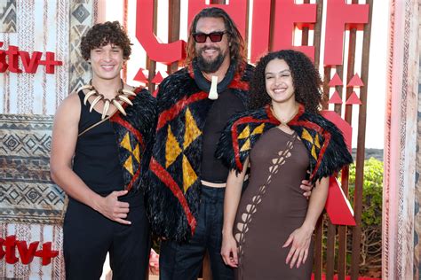 Jason Momoa, 45, Joined by His Kids and Girlfriend at the 'Chief of War ...