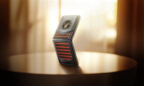 Vertu Signature Series | VERTU RUBY BUTTON with Premium Features