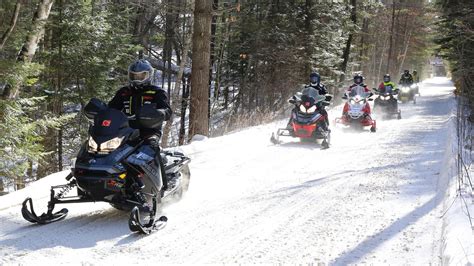 Snowmobiling - Tomahawk : Tomahawk