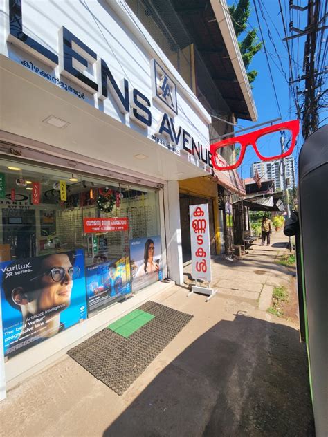 Lens Avenue Opticals | Premium Eyewear & Clinic