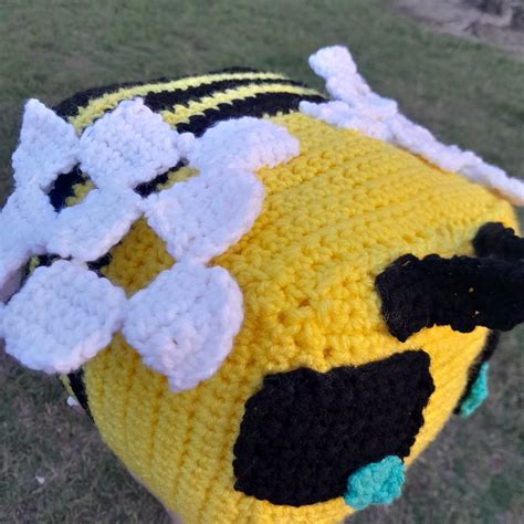 Minecraft Bee Plushie (L) Regular pricing on these... - Depop
